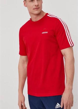 Мужская спортивная насыщенная красная футболка adidas Schoenen в новом состоянии