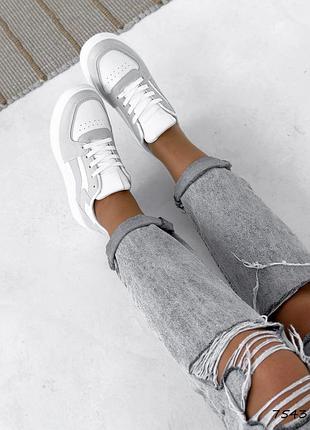 Кросівки жіночі artis