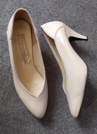 Винтажные туфли. англия. кожа