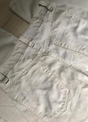 Широкие бежевые джинсы от bershka на высокой посадке9 фото