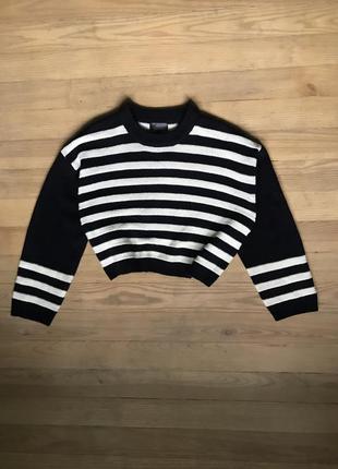 Вязаный свитер в полосочку чёрно-белый