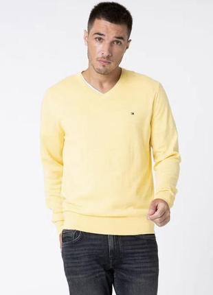 Джемпер пуловер нежно-лимонного цвета