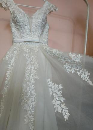 Шикарное, нежное свадебное платье цвета айвори 👰😍5 фото