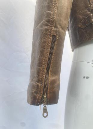 Крута шкіряна юзана коричнева демісезонна куртка рокерська косуха6 фото