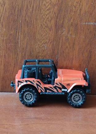 Matchbox mattel jeep 4x4 mbx 1983 2013 made in thailand f17 mb878