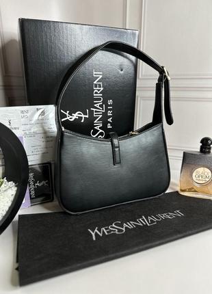 Женская трендовая сумочка yves saint laurent | сумка черная с золотистым лого ив сен лоран3 фото