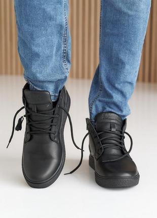 Ботинки мужские зимние кожаные черные на меху на шнурках2 фото