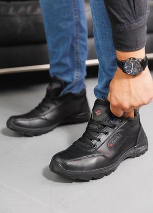 Ботинки мужские зимние кожаные черные на меху на шнурках3 фото