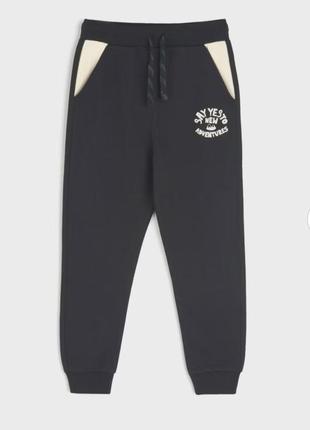 Трикотажні джогери sinsay штани спортивні спортивки чорні темно-сірі 104