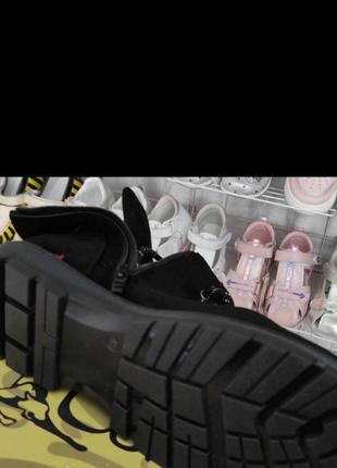 Жіночі демі черевики чорні замшеві (еко) легкі3 фото