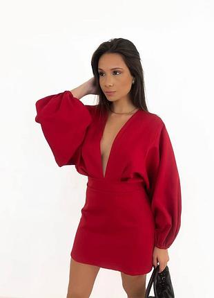 Видео: Вечерние платья Tony Bowls смотреть показ