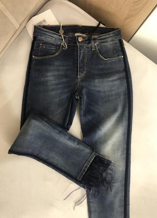 Шикарные новые джинсы giorgia johns , в магазине такие 3000 грн2 фото