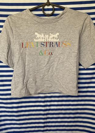 Топ levi’s