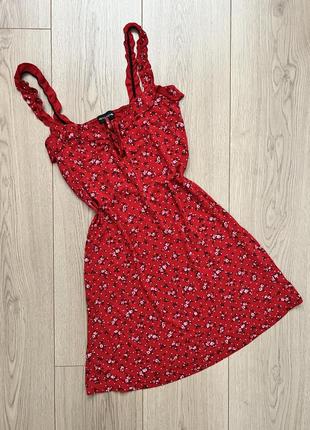 Коротка червона квіткова сукня на бретелях віскоза prettylittlething plt 🛍️1+1=3🛍️5 фото