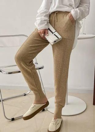 Трикотажные женские брюки джоггеры9 фото