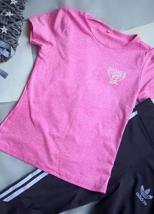 Детская спортивная футболка.