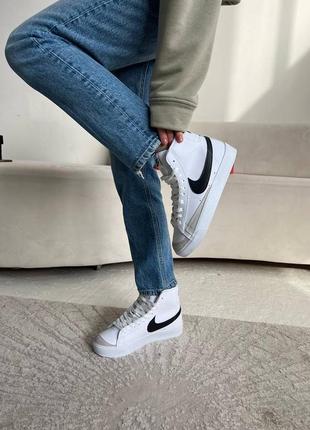 Жіночі кросівки nike blazer high white black найк високі блейзер