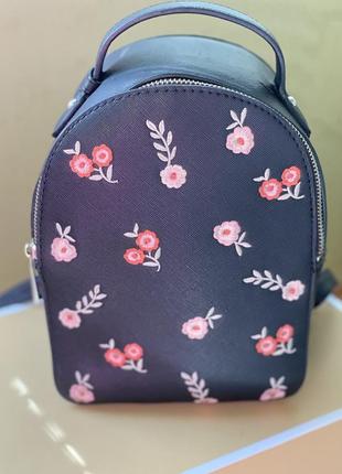 bershka embroidered mini backpack HARI II BROWN KIMONO Bershka Embroidered barrel-leg jeans in