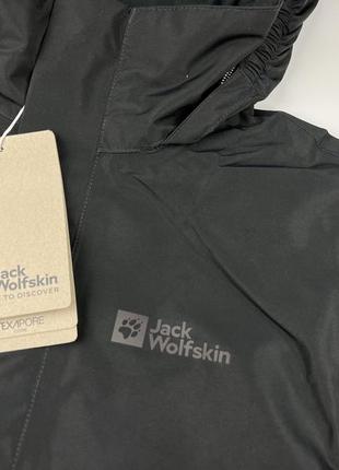 Черная куртка jack wolfskin stormy point 2l jkt m (1111142_6000)5 фото