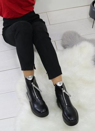 Женские демисезонные чёрные ботинки5 фото