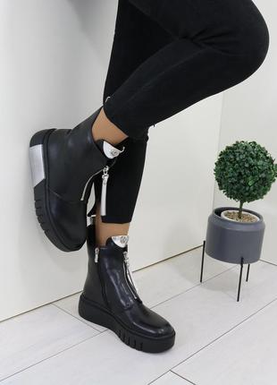 Женские демисезонные чёрные ботинки6 фото