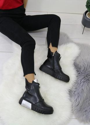 Женские демисезонные чёрные ботинки7 фото