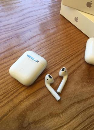 Навушники apple airpods 1 оригінал3 фото