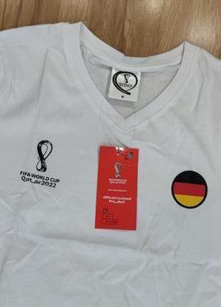 Жіноча футболка fifa, розмір m, білий5 фото