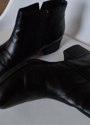 Демисезонные кожаные ботинки с ортопедической стелькой от швейцарского бренда8 фото