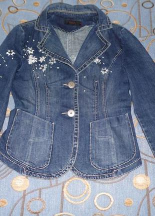 Джинсовая куртка размер м