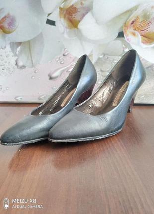 Шкіряні лодочки