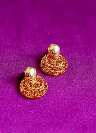 Серьги с золотистой бусиной
