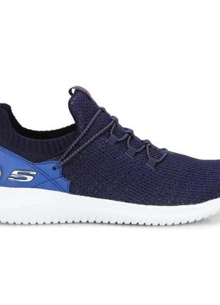 Кроссовки skechers 38 размера в идеальном состоянии