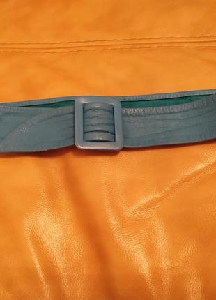 Бирюзовый кожаный пояс