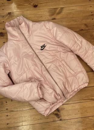 Женская куртка nike