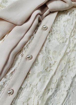 Неймовірно красива ажурна блуза zara з зав’язкою на шиї і ґудзиками перлами10 фото