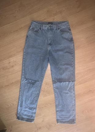 Стильні джинси із завищеною талією