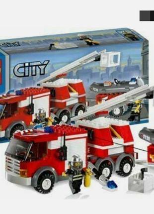 Конструктор lego city пожежна машина (7239)