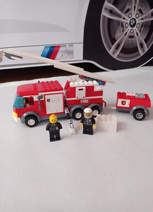 Конструктор lego city пожарная машина (7239)4 фото