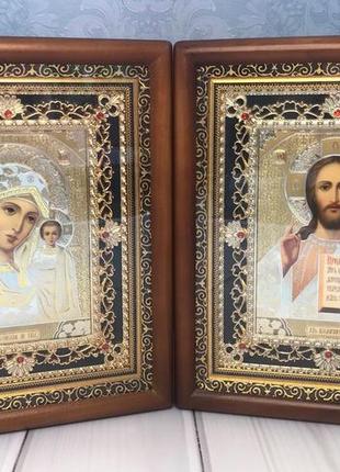 Ікони пара вінчальна спаситель казанська в дерев'яному темному кіоті під склом  28*24 см