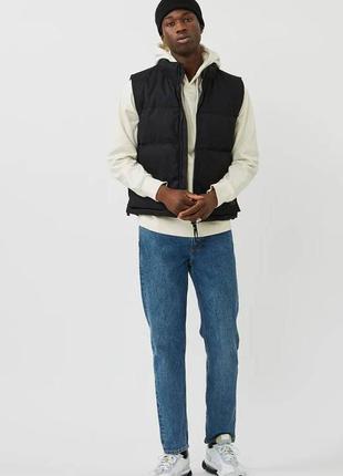 Чоловіча безрукавка чорна minimum