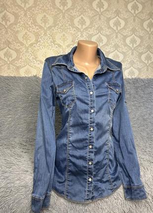 Джинсова рубашка. джинсова сорочка. жіноча рубашка.