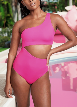 Цельный купальник с вырезами малиновый essential cutout one-piece victoria's secret