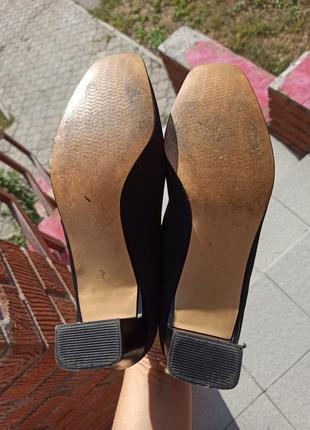 Комфортні туфлі ara7 фото