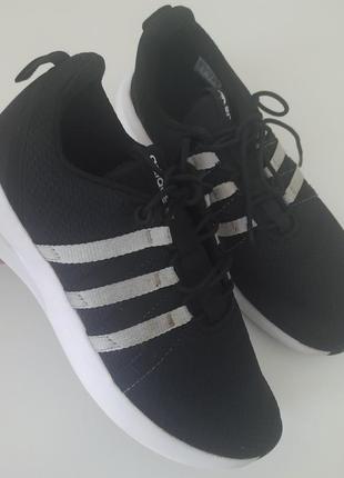 Кросівки adidas 38p