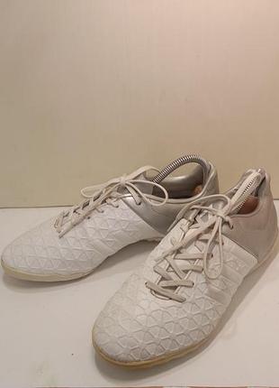 Кросівки adidas