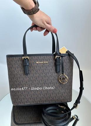 Сумка michael kors jet set travel extra-small logo top-zip tote bag