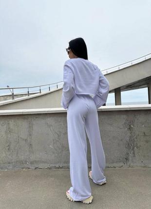 Костюм жіночий