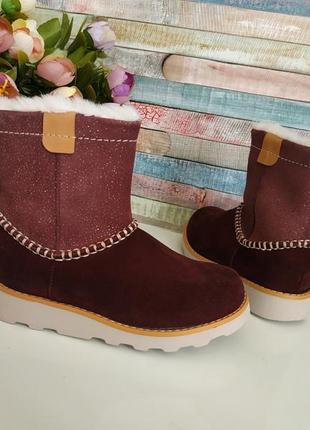 Нові замшеві демі черевики clarks. оригінал