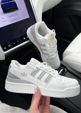 Adidas forum white silver